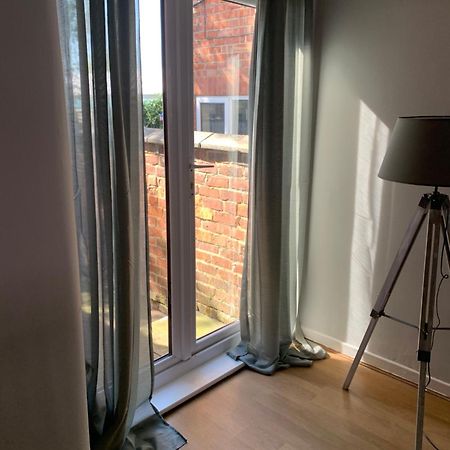 Minshull House Villa Крю Екстериор снимка